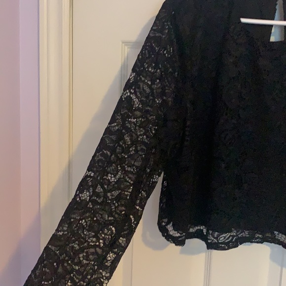 🎉 2/50 Stunning Formal Two Piece - Picture 4 of 9